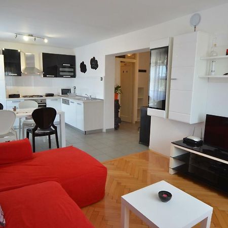 Apartman Terzic Ровин Екстериор снимка