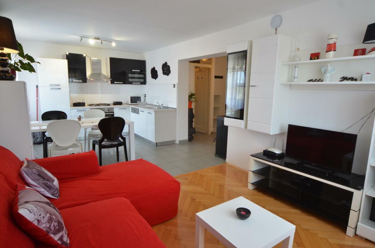 Apartman Terzic Ровин Екстериор снимка