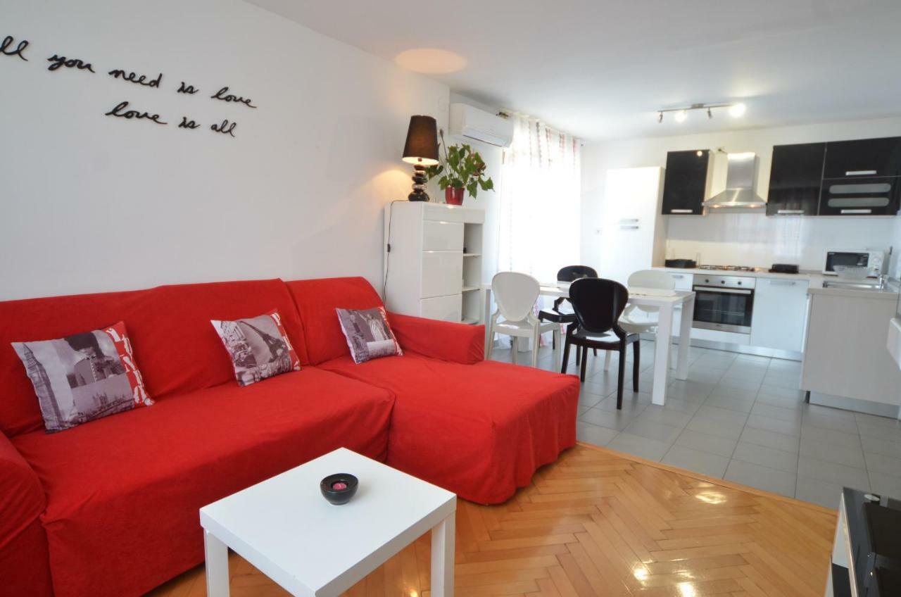 Apartman Terzic Ровин Екстериор снимка